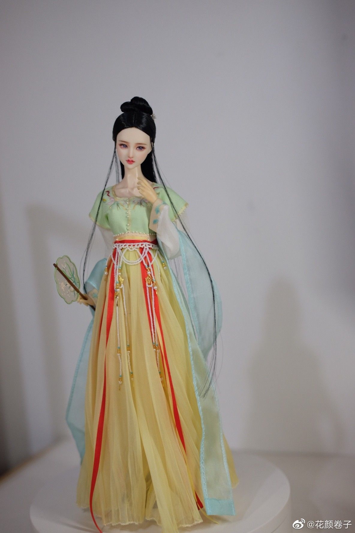 Embracing the New Sino-Modern Cheongsam:A Journey of Self-Transformation and Stylish Revival Embracing the New Sino-Modern Cheongsam:A Journey of Self-Transformation and Stylish Revival