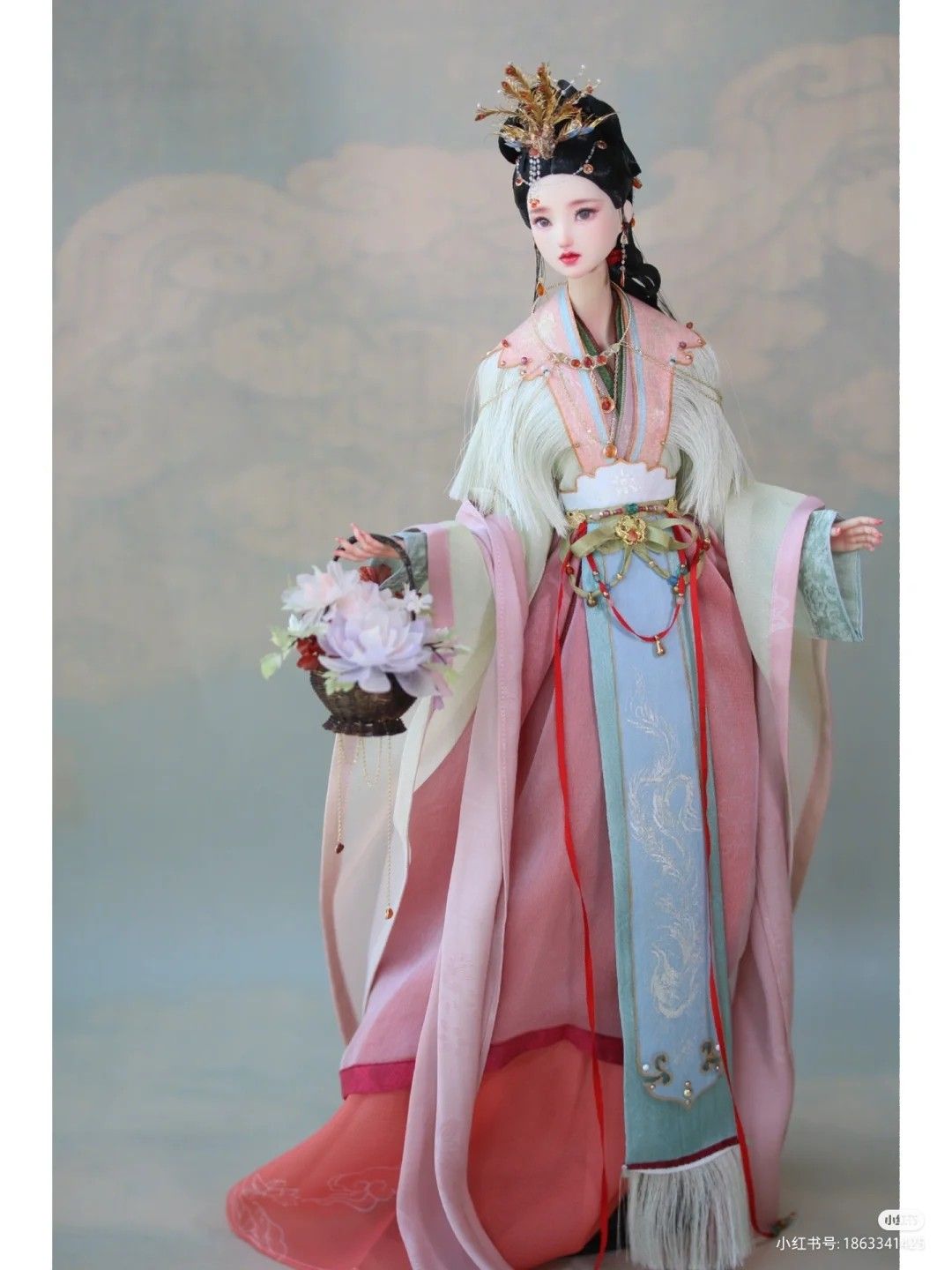 Reinventing the French First Love Cheongsam:A Modern Fashion Journey Reinventing the French First Love Cheongsam:A Modern Fashion Journey