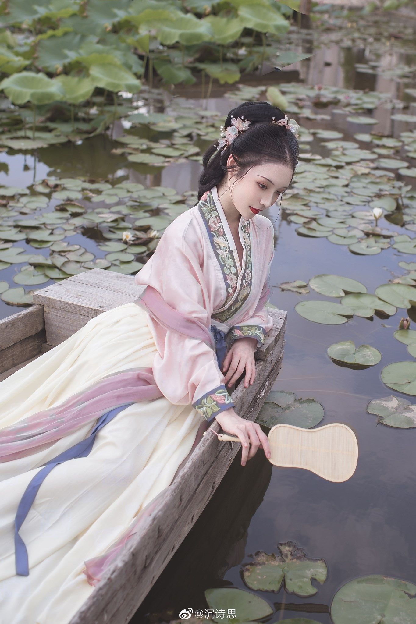 Hanfu Jewelry:The Evolution of Necklaces and Accessories Hanfu Jewelry:The Evolution of Necklaces and Accessories