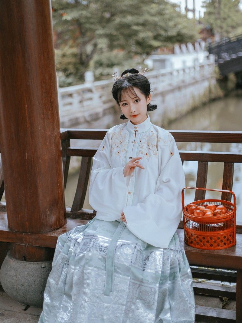 Export Surplus Hanfu:Unveiling the Legacy of Chinese Traditional Fashion Export Surplus Hanfu:Unveiling the Legacy of Chinese Traditional Fashion