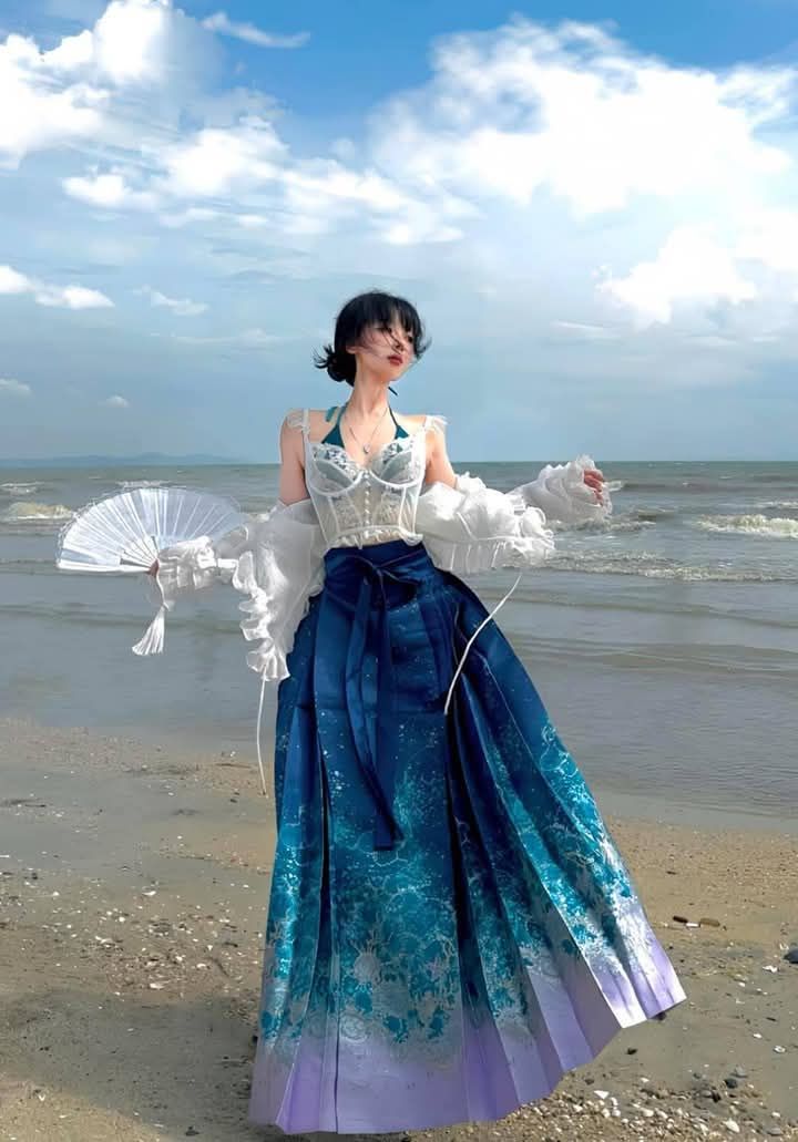 The Ancient Charm of Hanfu:Childrens Costume of Shiji Empress Nezha in Traditional Chinese Style The Ancient Charm of Hanfu:Childrens Costume of Shiji Empress Nezha in Traditional Chinese Style