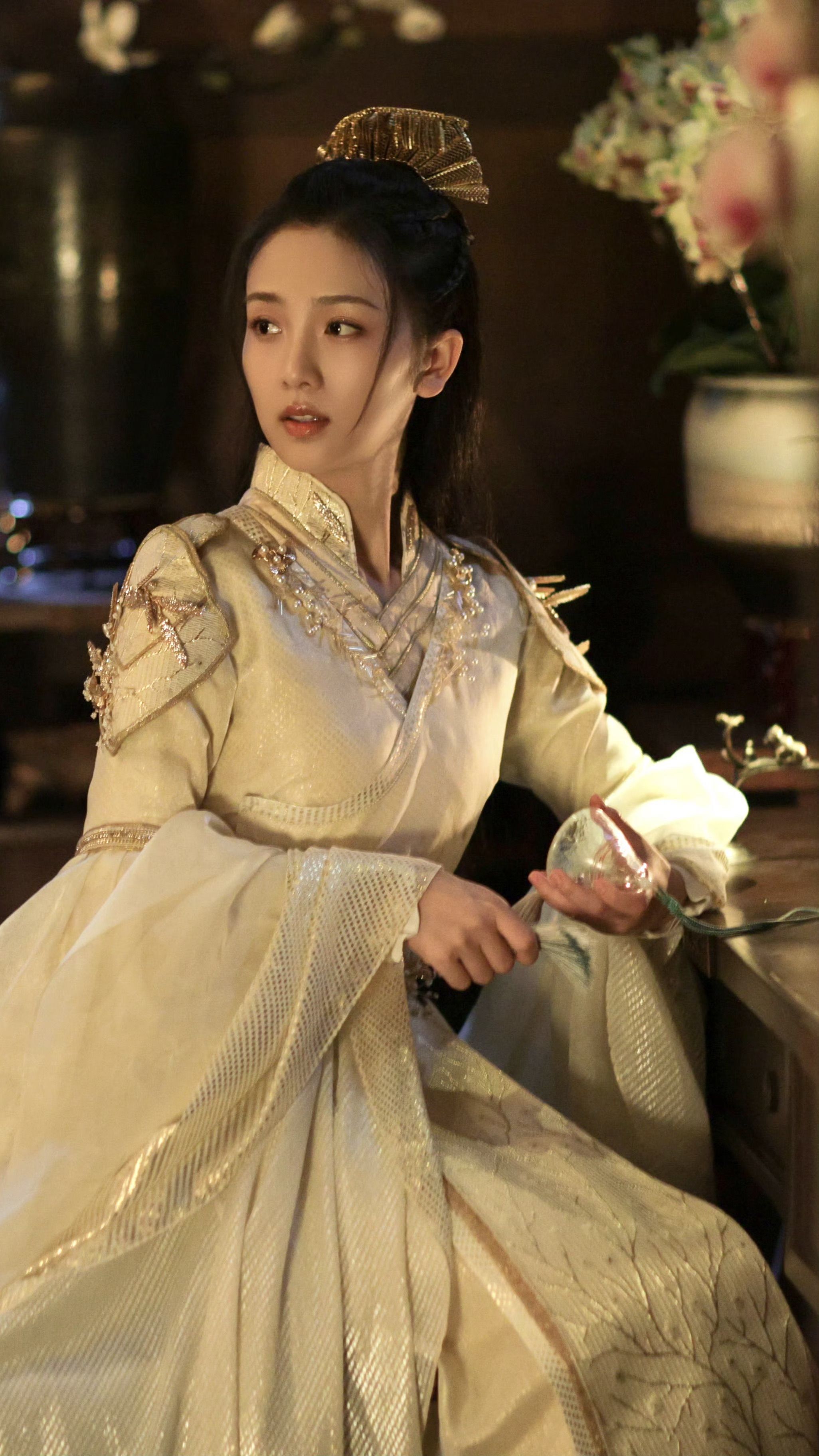 The Splendor of Da Qiaos Hanfu and the Enchantment of Anqila The Splendor of Da Qiaos Hanfu and the Enchantment of Anqila
