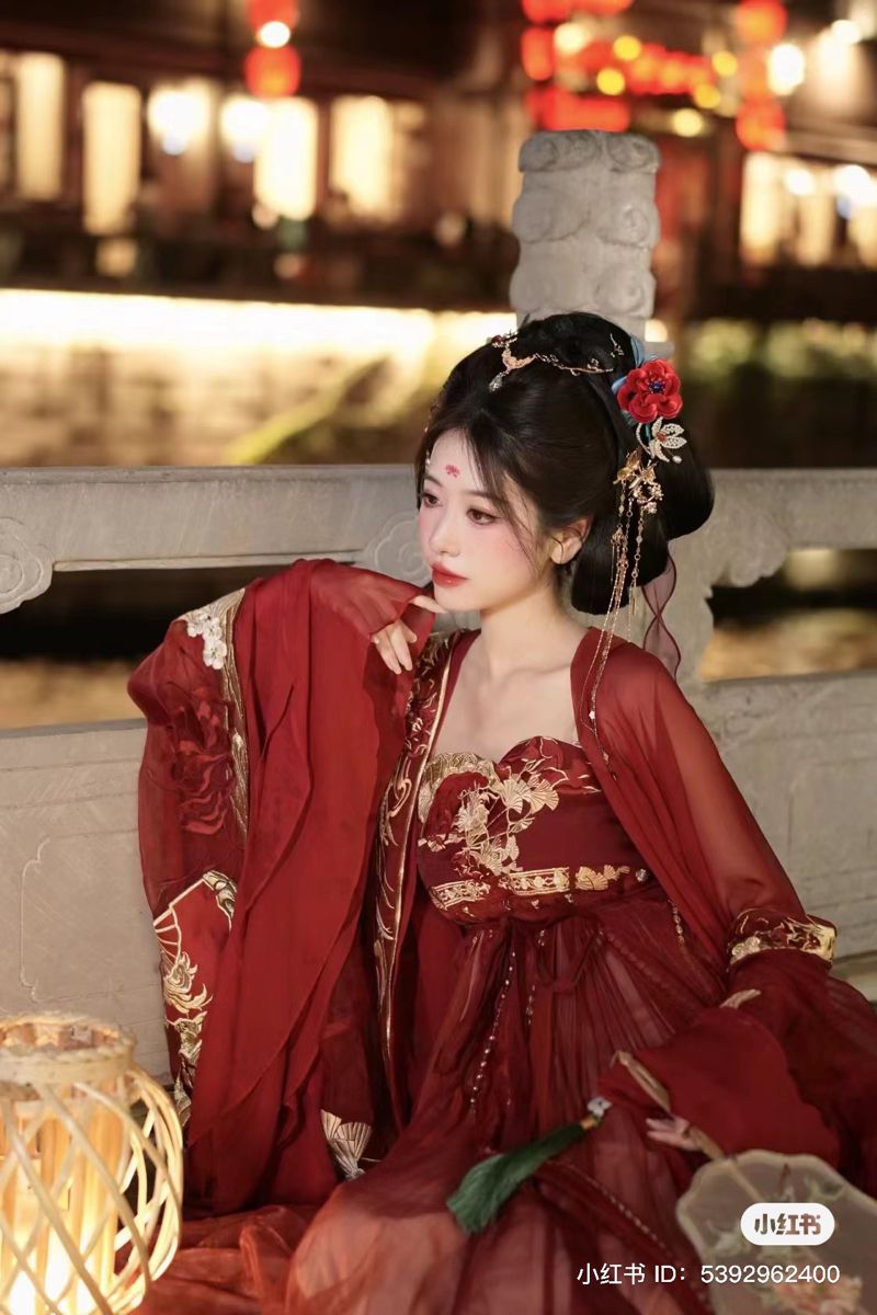 Quip-off for Kids:The Allure of Cheongsam for 10-Year-Olds Quip-off for Kids:The Allure of Cheongsam for 10-Year-Olds