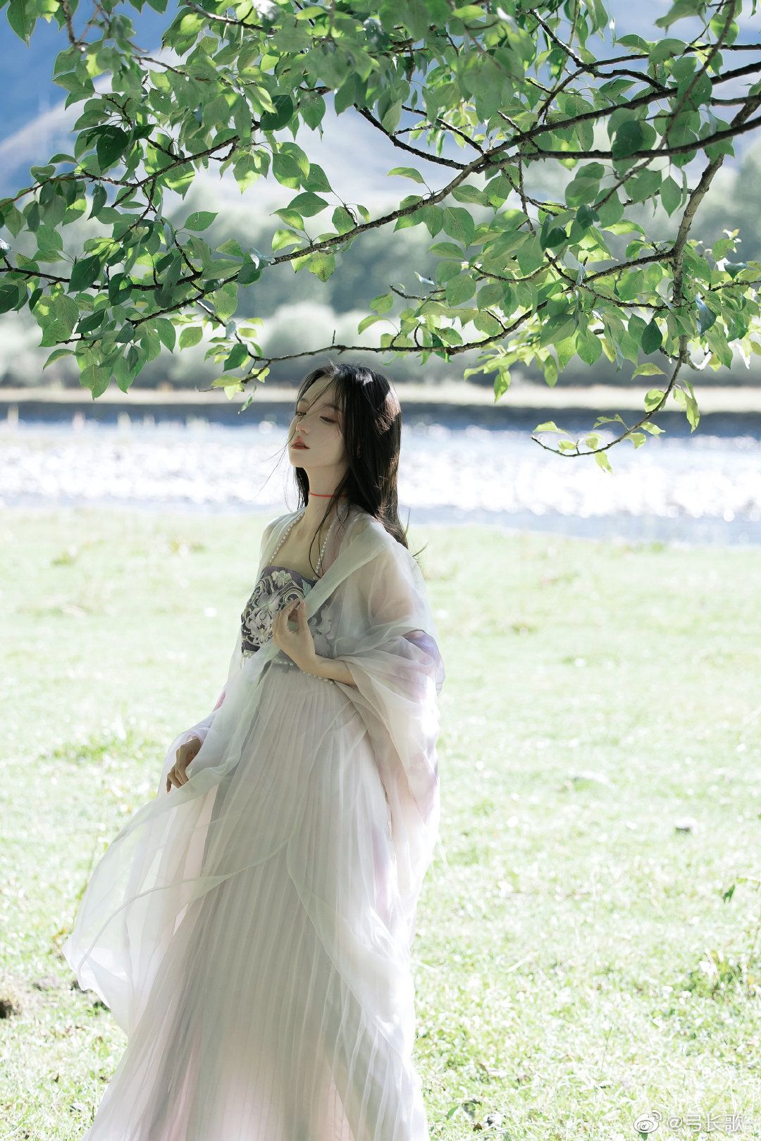 Elegant Sky Sisters Cheongsam:The Enigma of Fate and the Beauty of the Sky穹妹的旗袍,命运之谜与天际之美 Elegant Sky Sisters Cheongsam:The Enigma of Fate and the Beauty of the Sky穹妹的旗袍,命运之谜与天际之美