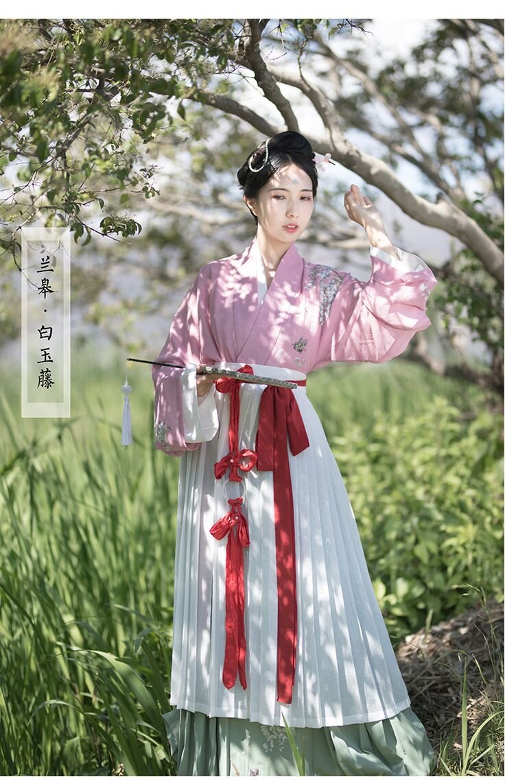 Cloud肩汉服,白菜价也能享受优雅风尚 Cloud肩汉服,白菜价也能享受优雅风尚