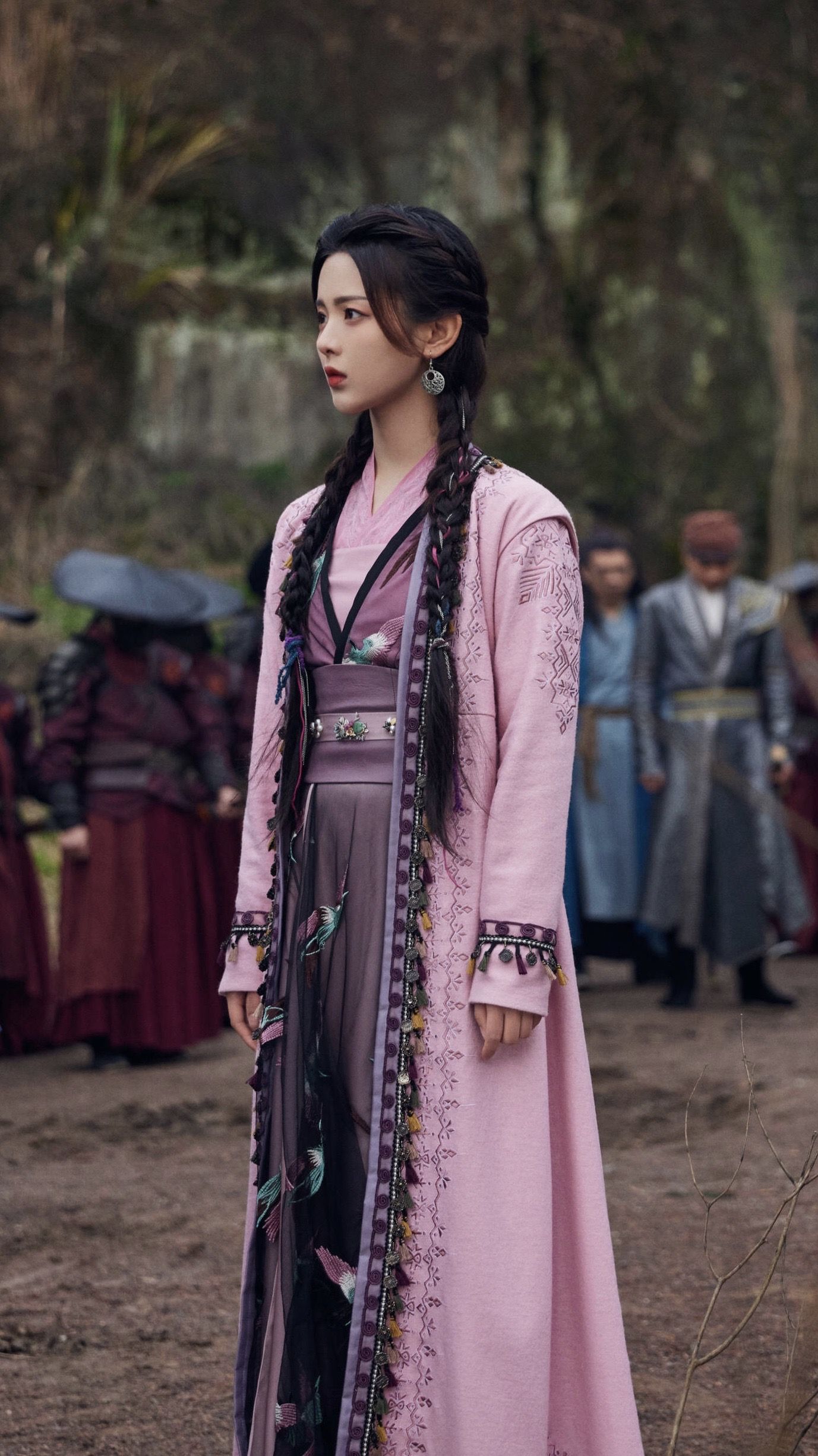 Hanfu in the Song Dynasty:The Splendor of Song-Style Clothing Hanfu in the Song Dynasty:The Splendor of Song-Style Clothing