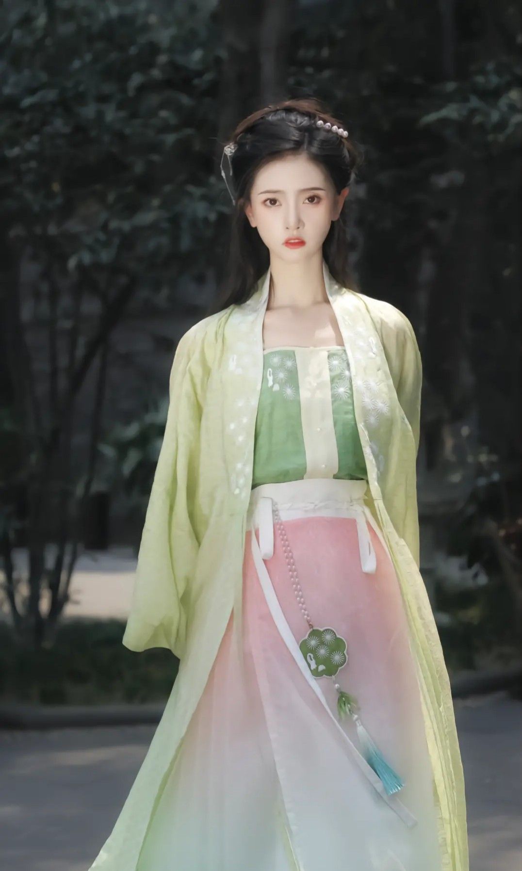 Elegant and Fluffy:The Rise of Furry Hanfu Hair Accessories Elegant and Fluffy:The Rise of Furry Hanfu Hair Accessories