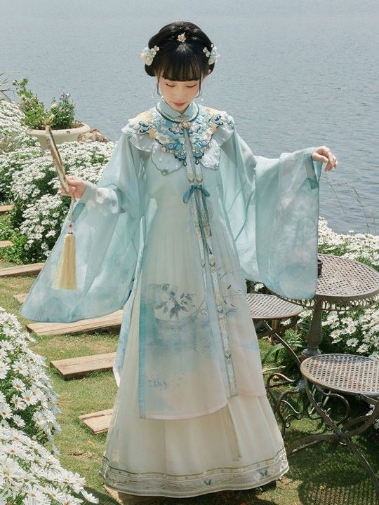 The Splendor of Cheongsam Style:The Story of Siting in the Republic of China The Splendor of Cheongsam Style:The Story of Siting in the Republic of China