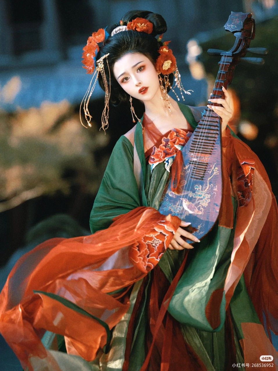 The Charm of Cheongsam Skirt and Pants Ensemble The Charm of Cheongsam Skirt and Pants Ensemble