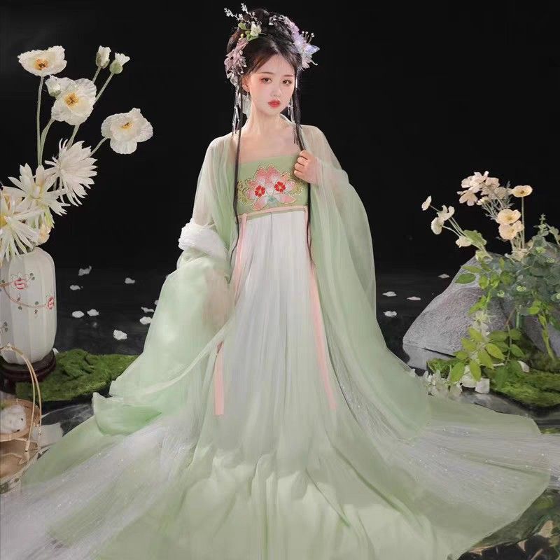 Charming Qipao Cheongsam)for the Petite 150cm Figure Charming Qipao Cheongsam)for the Petite 150cm Figure