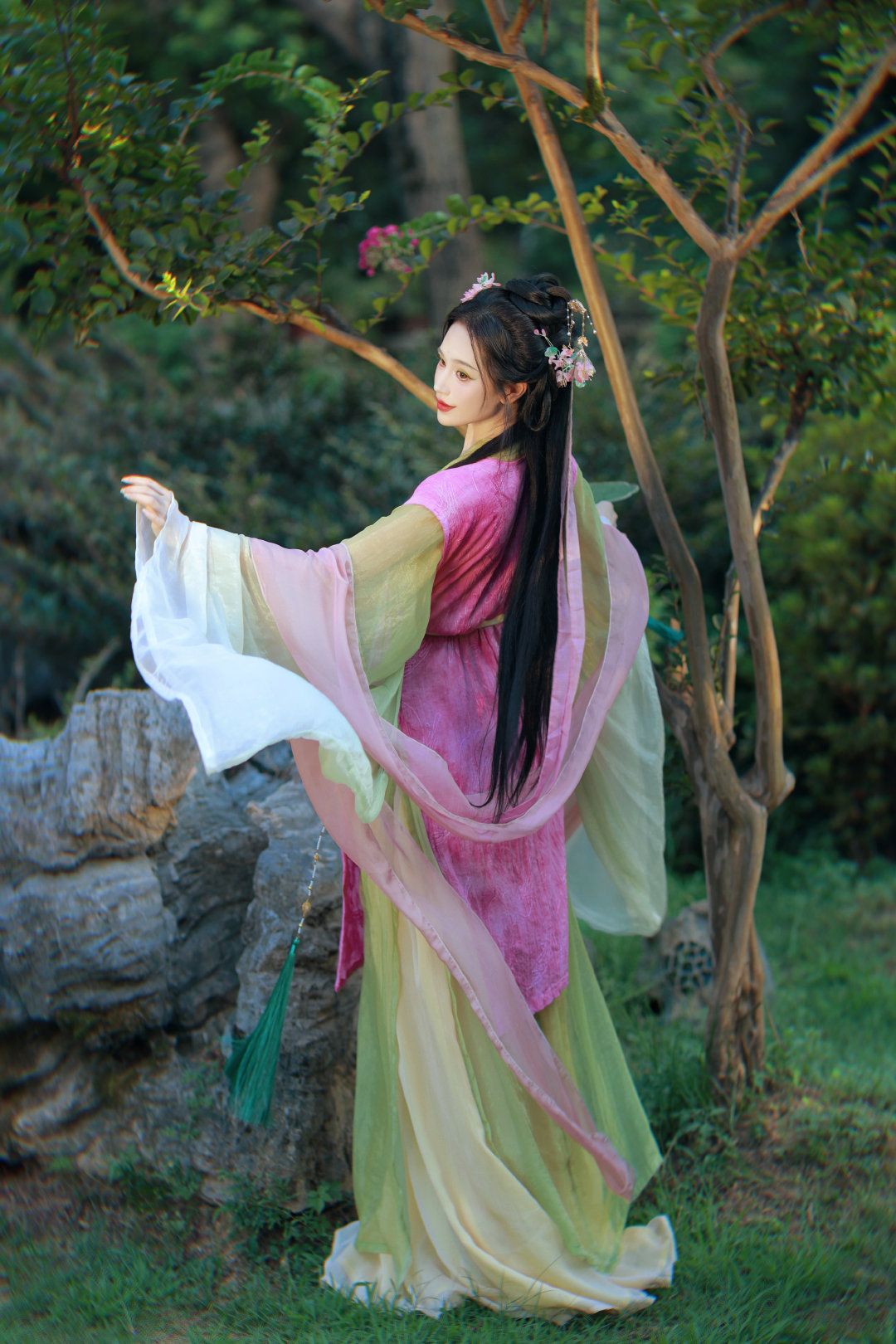 Vibrant Summer Hanfu女装,中国风与肤白相映成趣 Vibrant Summer Hanfu女装,中国风与肤白相映成趣