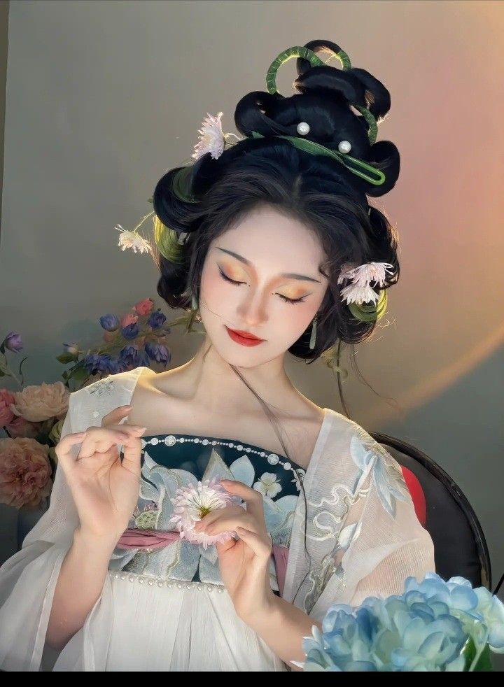 Maternal-Child Fashion:Qipao Mom-Daughter Sets in Traditional and Modern Fusion Maternal-Child Fashion:Qipao Mom-Daughter Sets in Traditional and Modern Fusion