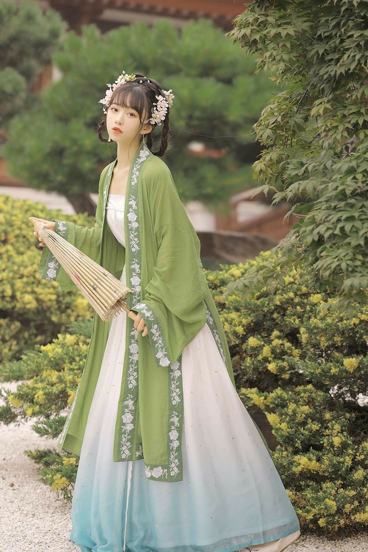 Hanfu Hair Buns and Accessories:A Guide to Traditional Beauty