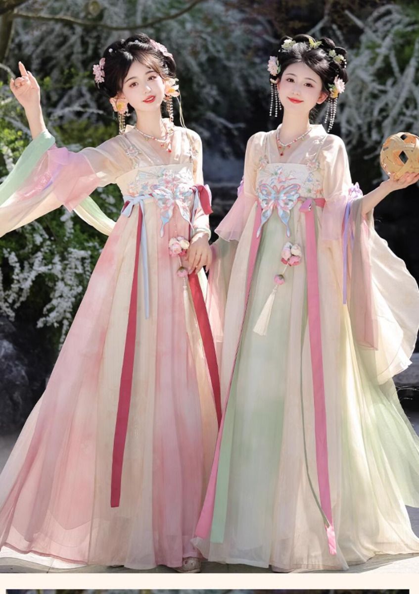 Reinventing the Classic Cheongsam:Embracing a Slimming and Modern Fit Reinventing the Classic Cheongsam:Embracing a Slimming and Modern Fit