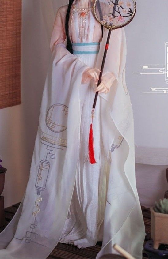 Summer Elegance of Traditional Hanfu for Junior Middle School Girls Summer Elegance of Traditional Hanfu for Junior Middle School Girls