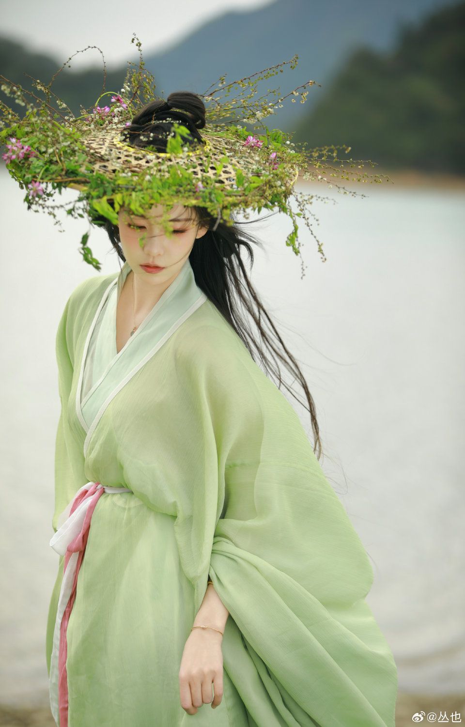 Splendor of the Jin Hanfu:Traditional Chinese Elegance Splendor of the Jin Hanfu:Traditional Chinese Elegance
