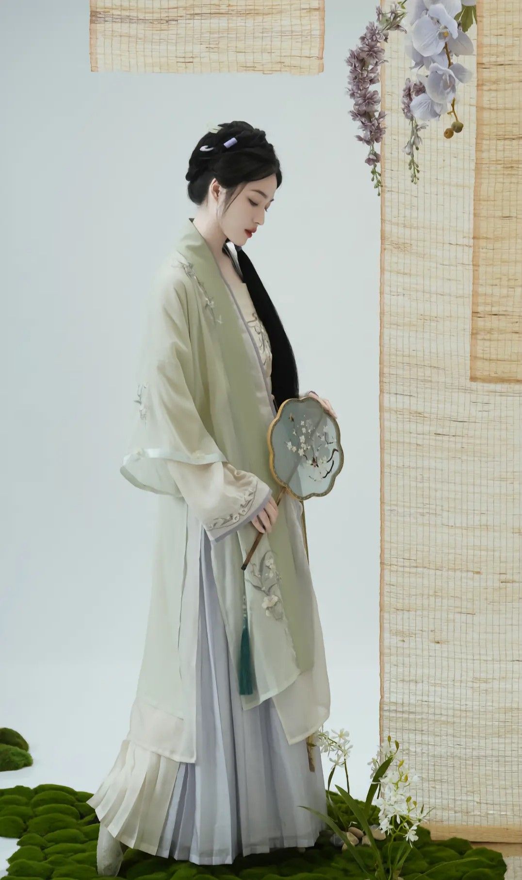 Adult Hanfu Performance Costumes:A Journey into Traditional Elegance Adult Hanfu Performance Costumes:A Journey into Traditional Elegance