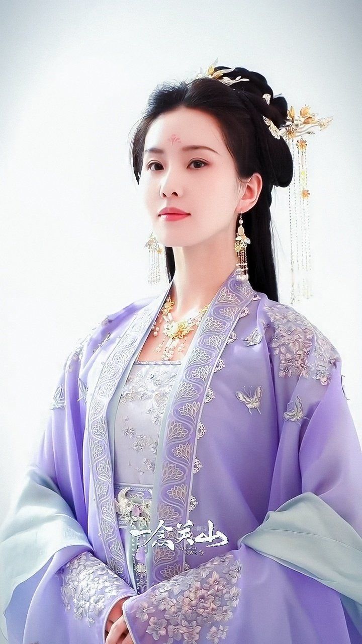 Summer in Traditional Hanfu Costumes:A Guide for Parents of Little Girls Summer in Traditional Hanfu Costumes:A Guide for Parents of Little Girls