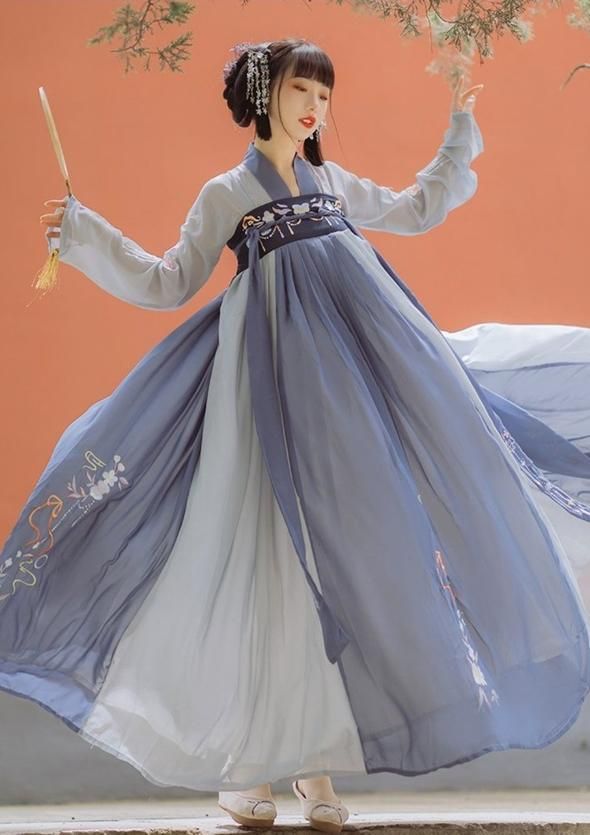 The Revival of Hanfu:Exploring the Beauty of Dao Lian Image The Revival of Hanfu:Exploring the Beauty of Dao Lian Image