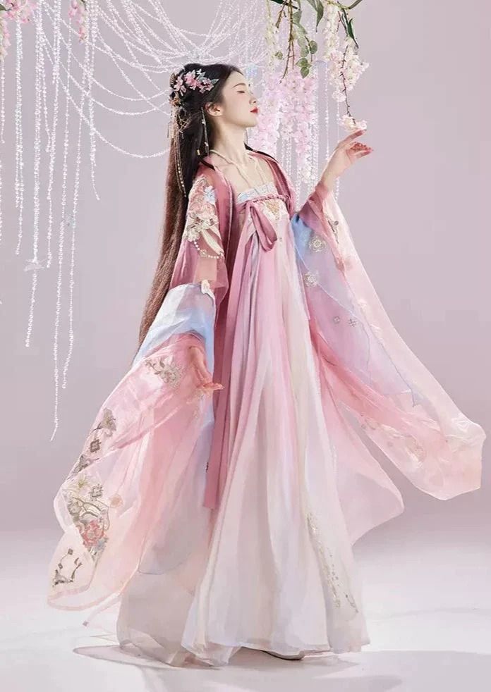 The Enigma of Hanfu Face Veils:A Journey into Traditional Chinese Elegance The Enigma of Hanfu Face Veils:A Journey into Traditional Chinese Elegance