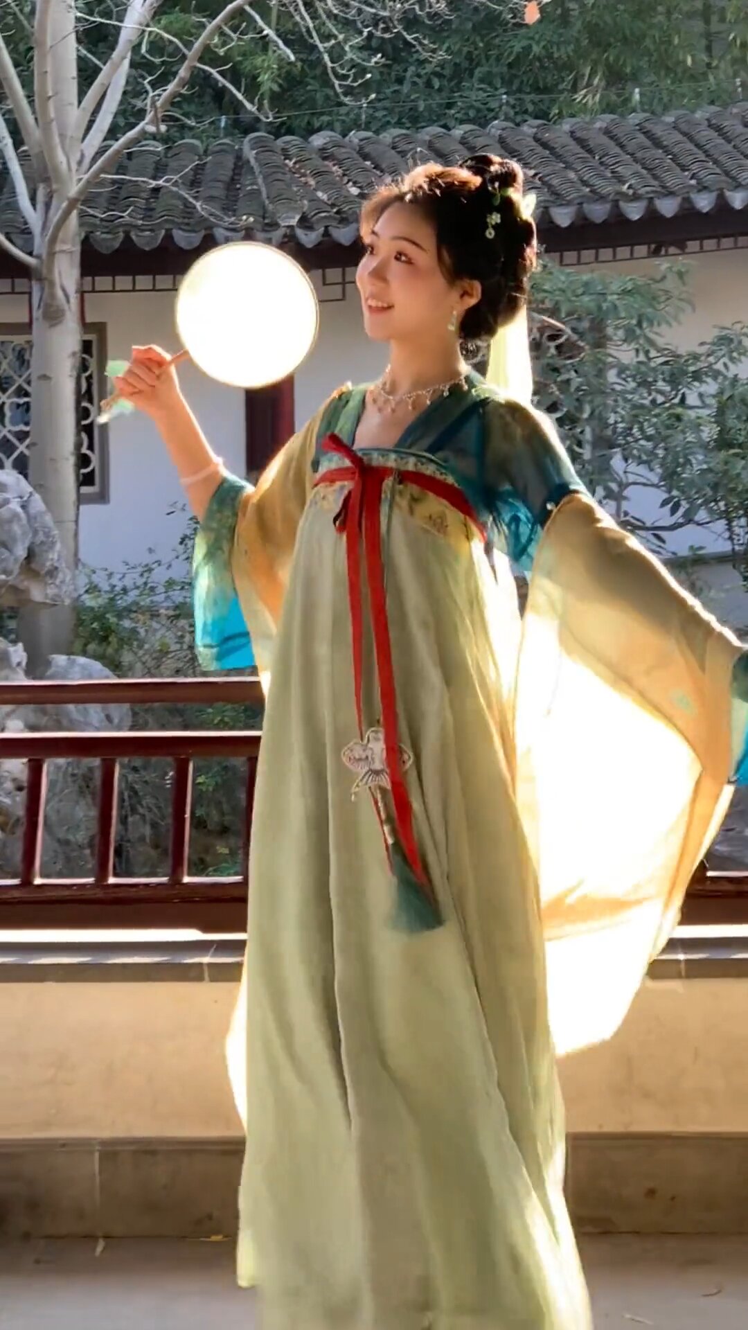 Wine Red Velvet Cheongsam:A Glamor of Traditional Elegance Wine Red Velvet Cheongsam:A Glamor of Traditional Elegance