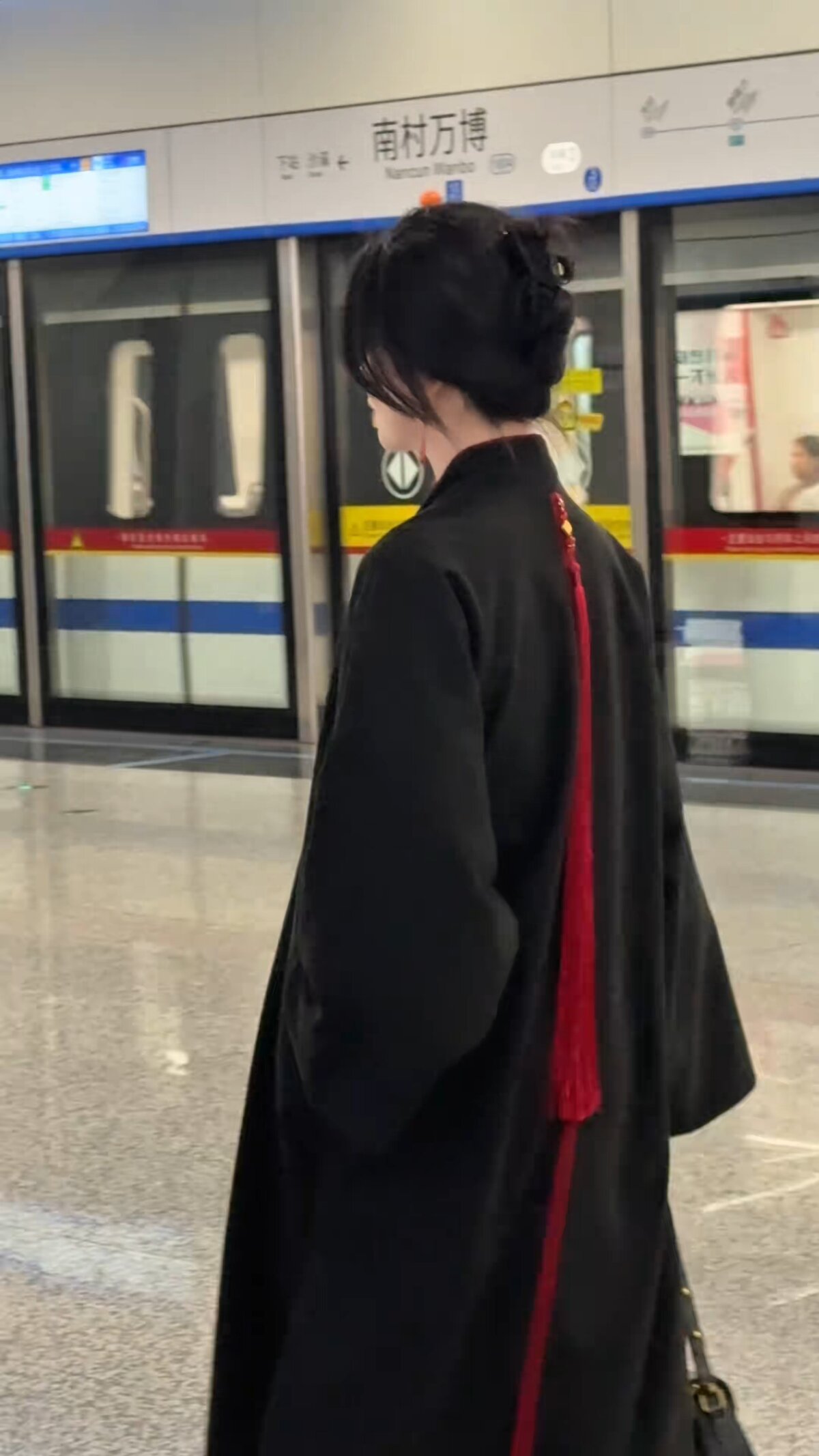 Childrens Hanfu Piao:A Traditional Chinese Fashion for Kids Childrens Hanfu Piao:A Traditional Chinese Fashion for Kids