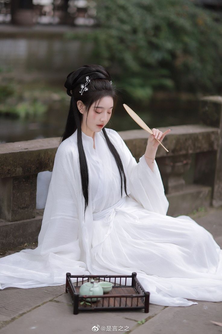 New Cheongsam Styles for the 2023 Autumn Winter Fashion Season New Cheongsam Styles for the 2023 Autumn Winter Fashion Season