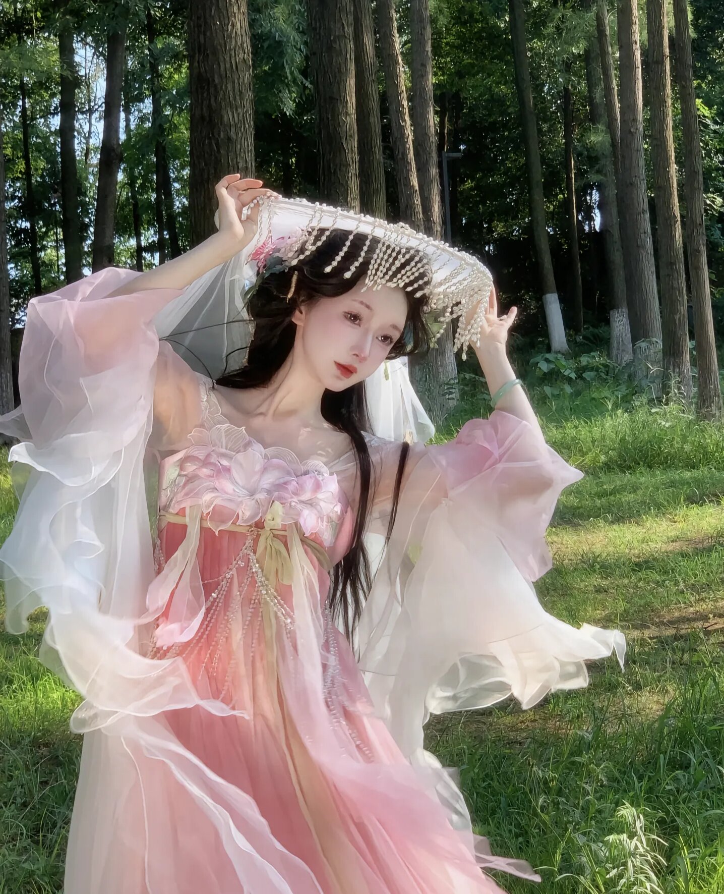 The Enchantment of Green Hanfu Shoes for Women:A Glimpse into the World of Traditional Elegance The Enchantment of Green Hanfu Shoes for Women:A Glimpse into the World of Traditional Elegance