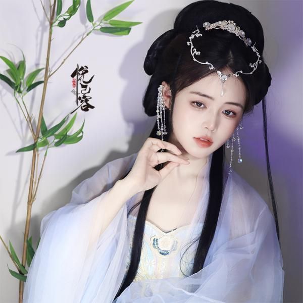 Hans Shang Hua Lian:The Dragon Mother in Traditional Chinese Hanfu Fashion Hans Shang Hua Lian:The Dragon Mother in Traditional Chinese Hanfu Fashion