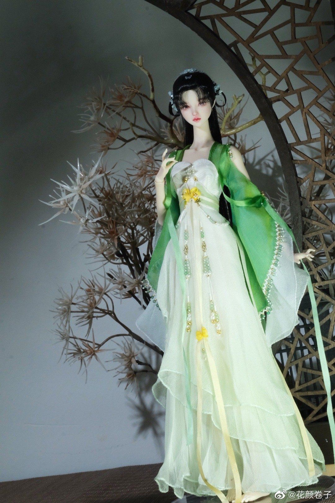 Original Hanfu Fashion from Yuyue Siyi Bureau:The Revival of Traditional Splendor Original Hanfu Fashion from Yuyue Siyi Bureau:The Revival of Traditional Splendor