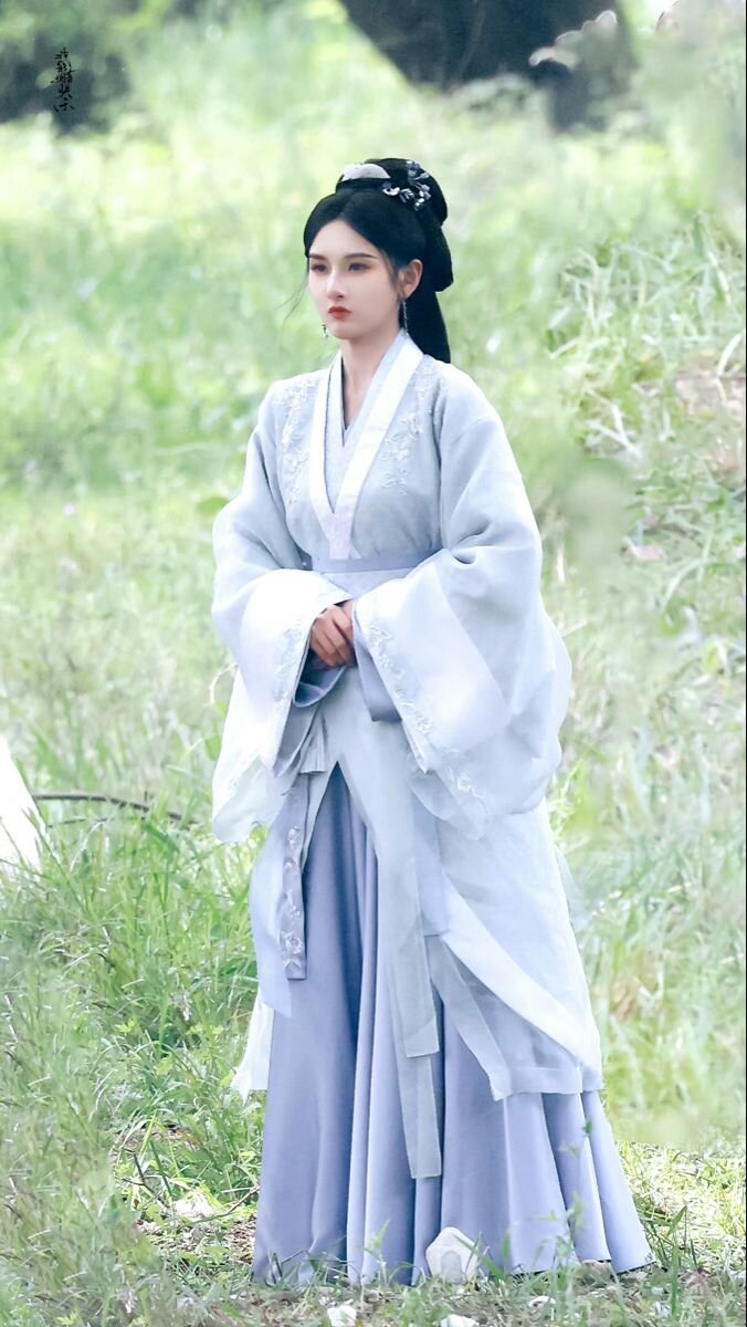 The Splendor of Traditional Chinese Accessories:The Story of Hanfu Tassel Headwear The Splendor of Traditional Chinese Accessories:The Story of Hanfu Tassel Headwear