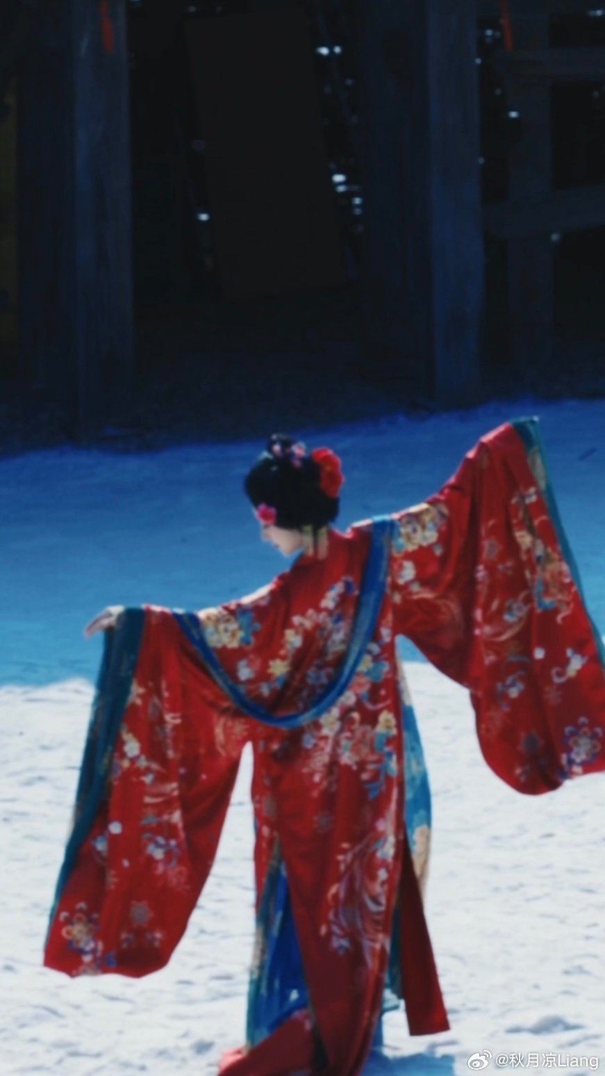 The Long Cheongsam:A Stylish and Belly-Covering Option for Every Woman