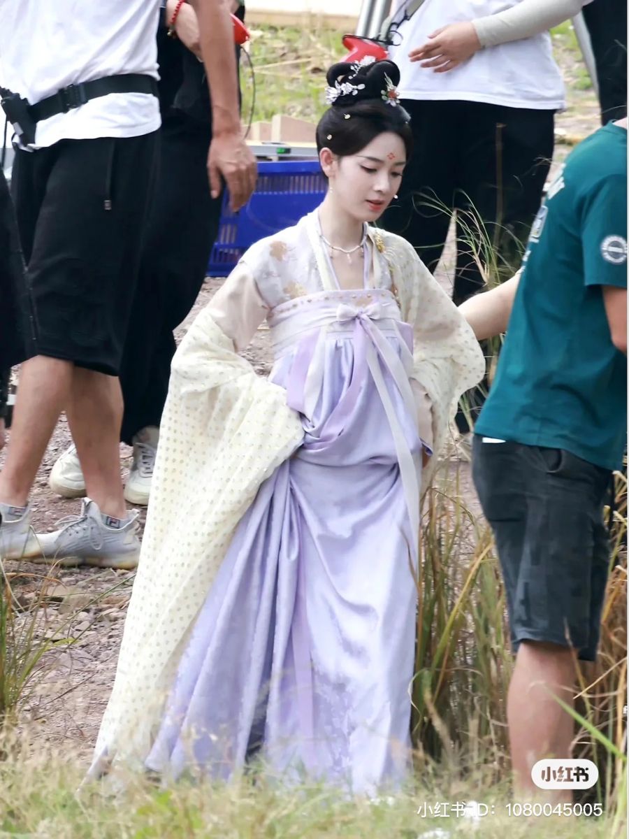 Childrens Hanfu Costume and Makeup:An Introduction to Traditional Chinese Childrenswear Childrens Hanfu Costume and Makeup:An Introduction to Traditional Chinese Childrenswear