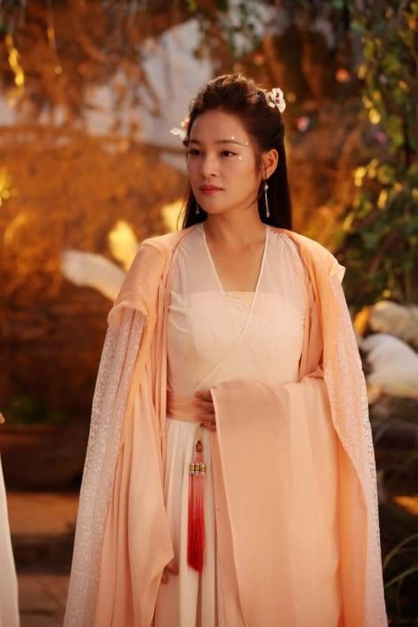 Embracing Traditional Elegance:Silk Cheongsam Skirts in Hangzhou Embracing Traditional Elegance:Silk Cheongsam Skirts in Hangzhou