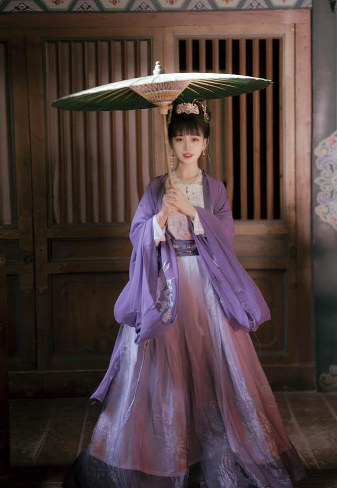 Spring Sakura Hanfu Fashion in Summer Spring Sakura Hanfu Fashion in Summer