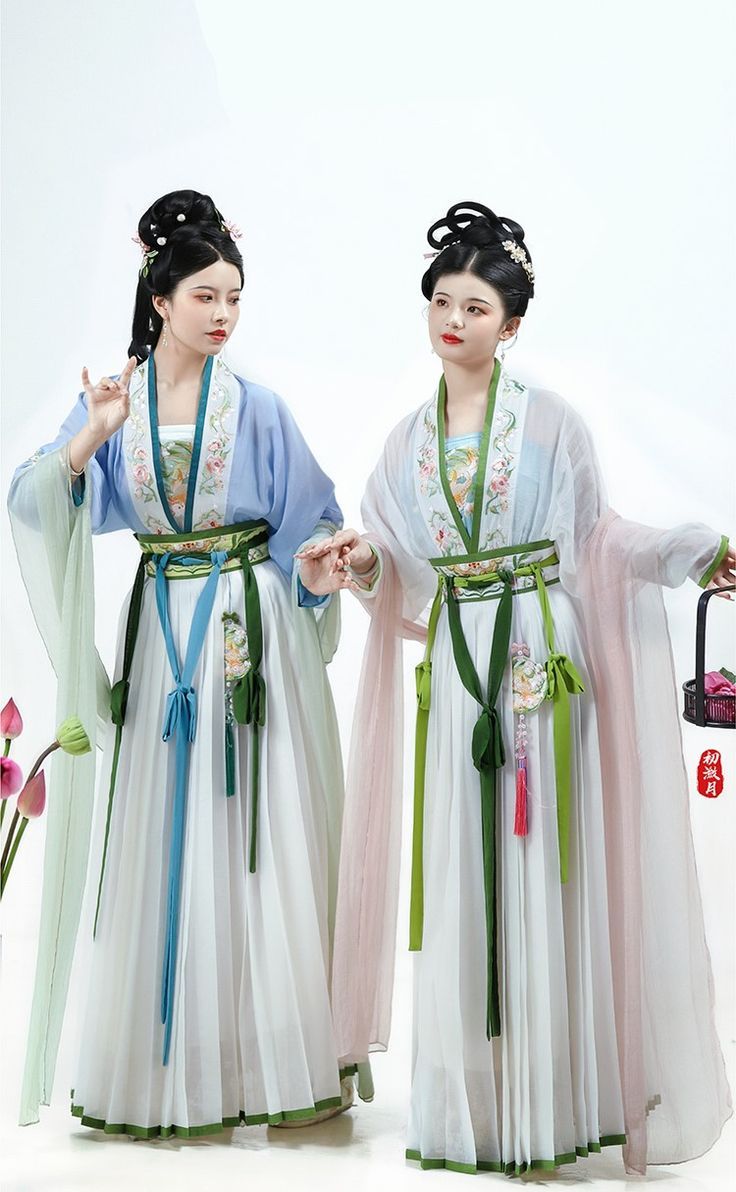 The Evolution of Cheongsam Straps:A Journey Through Traditional Elegance The Evolution of Cheongsam Straps:A Journey Through Traditional Elegance