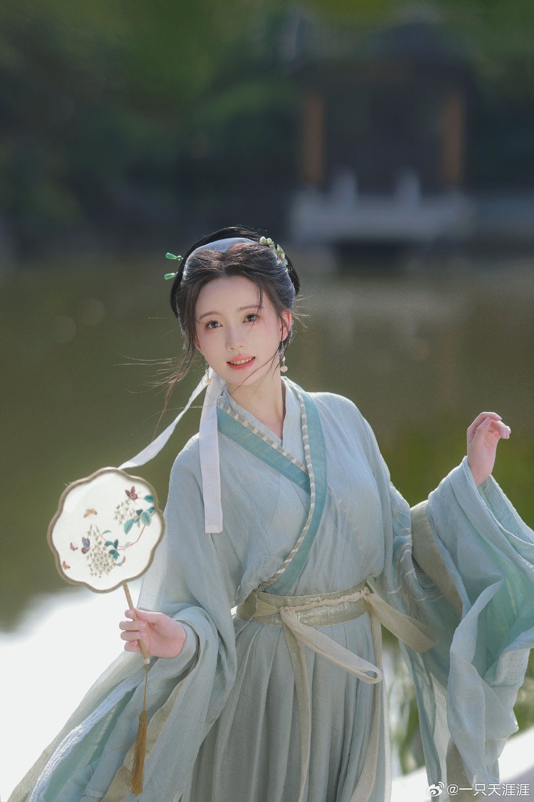 Summer Girls Hanfu Fashion:The Song Dynasty Style Summer Girls Hanfu Fashion:The Song Dynasty Style