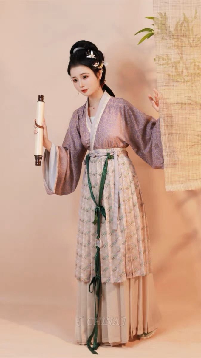 Ancient-Style Hanfu Headdress for Women:New Trends in Traditional Hair Accessories Ancient-Style Hanfu Headdress for Women:New Trends in Traditional Hair Accessories