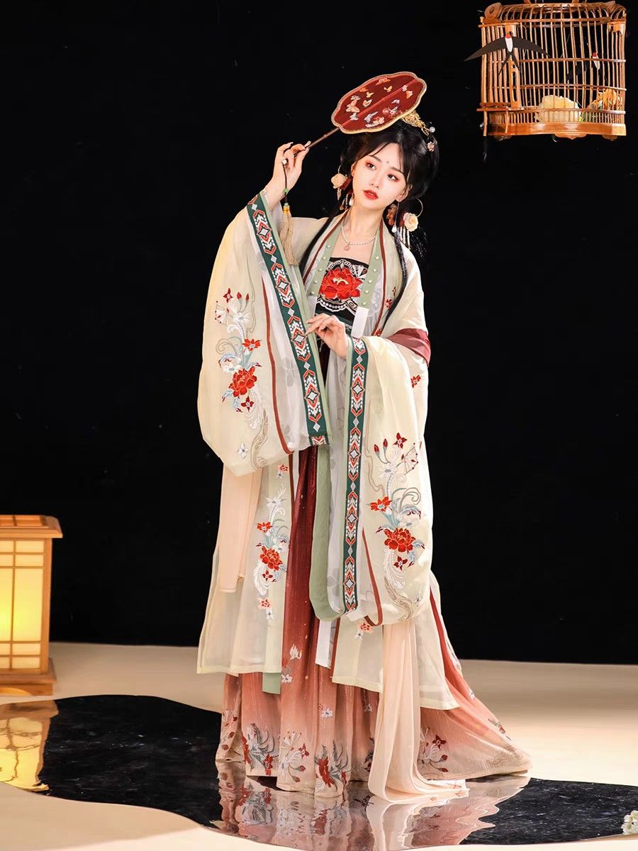 Embracing the Beauty of Plus-Size Cheongsam Dress Women Embracing the Beauty of Plus-Size Cheongsam Dress Women