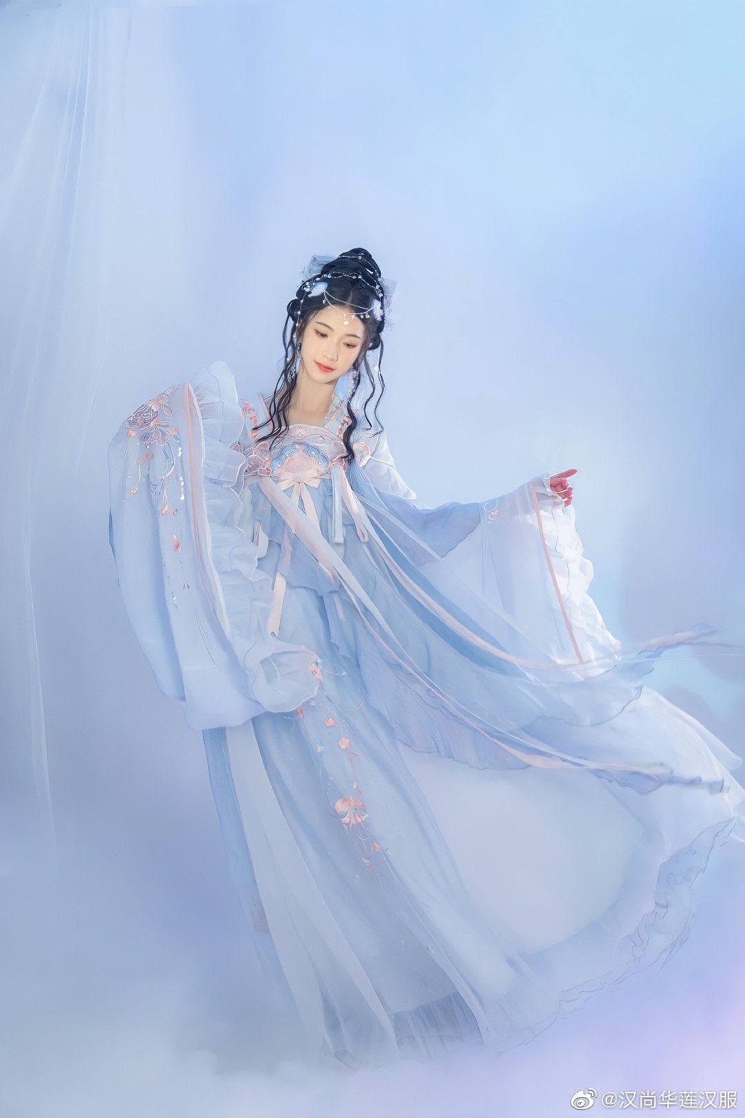 Affordable Qiyao Hanfu:A Guide to Quality and Budget-Friendly Traditional Chinese Clothing Affordable Qiyao Hanfu:A Guide to Quality and Budget-Friendly Traditional Chinese Clothing