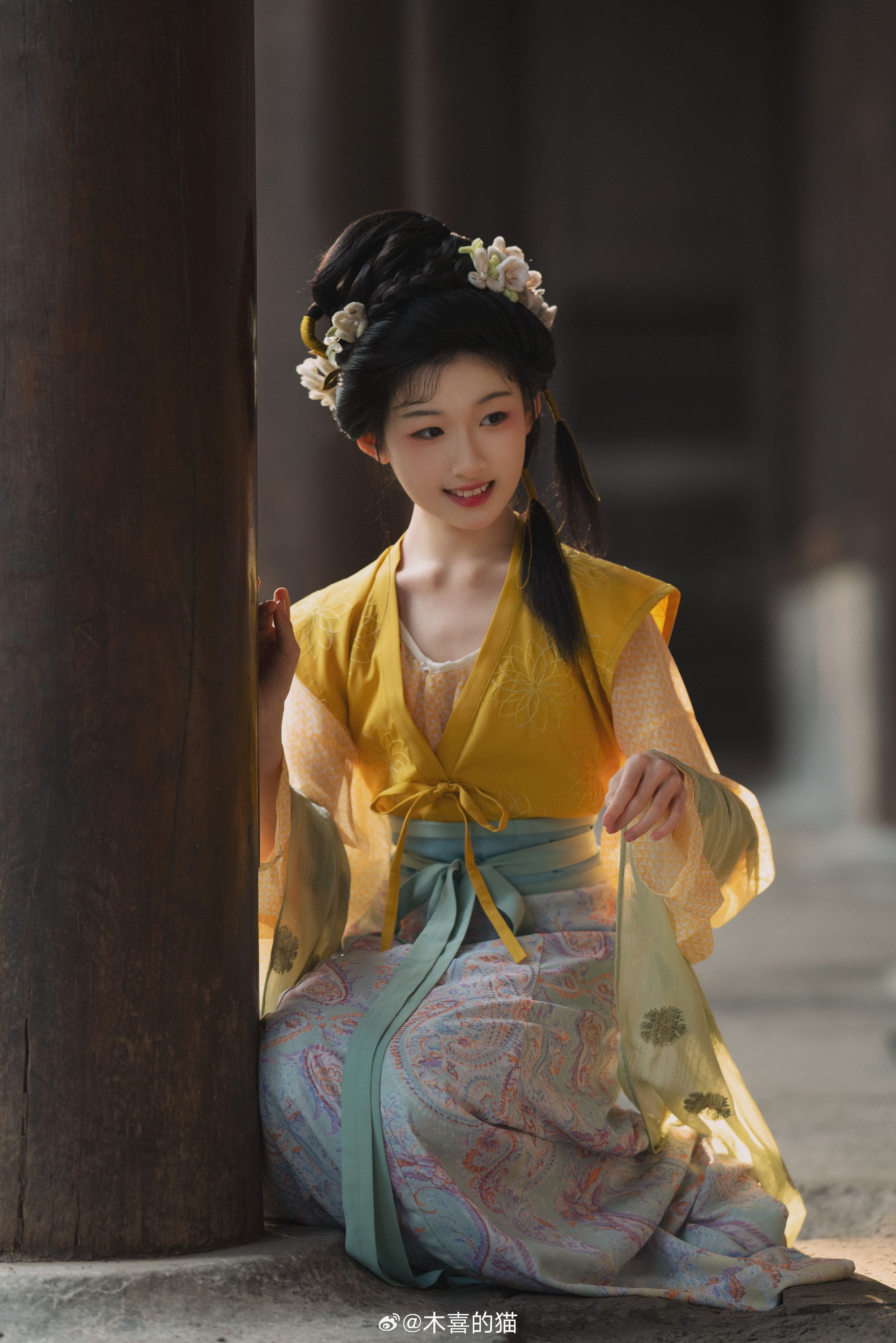 The Splendid Charm of Hairpins in Traditional Chinese Hanfu Fashion The Splendid Charm of Hairpins in Traditional Chinese Hanfu Fashion