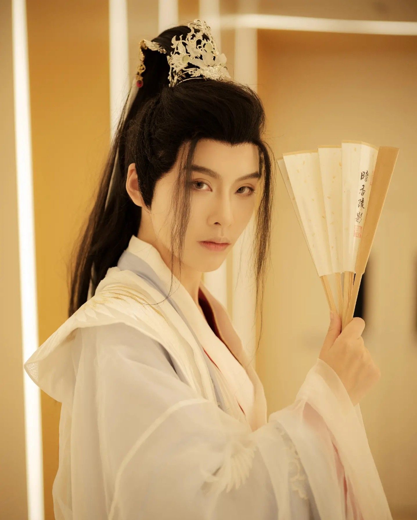 The Legend of New Bai Bai Zi:Exploring the Revival of Traditional Hanfu Clothing The Legend of New Bai Bai Zi:Exploring the Revival of Traditional Hanfu Clothing