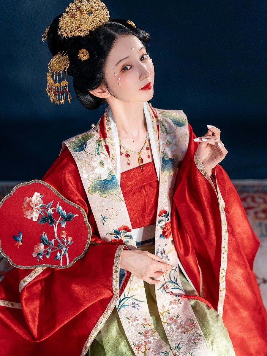 Ming-Style Hanfu Petite Dress:A Guide to Styling and Design for Little Girls Ming-Style Hanfu Petite Dress:A Guide to Styling and Design for Little Girls