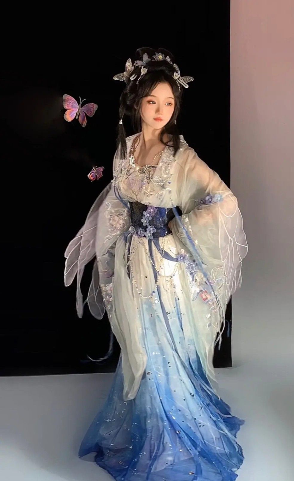 Plus-Size Qipao Women:Embracing Traditional Elegance Plus-Size Qipao Women:Embracing Traditional Elegance