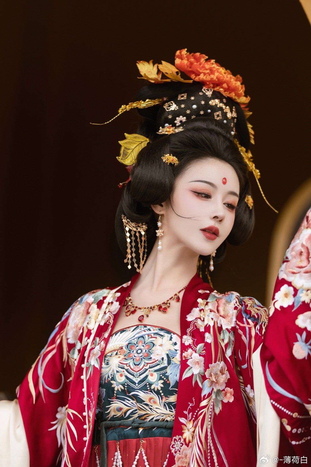 Qiqis Modernized Cheongsam:Embracing Traditional Elegance with Modern Innovations Qiqis Modernized Cheongsam:Embracing Traditional Elegance with Modern Innovations