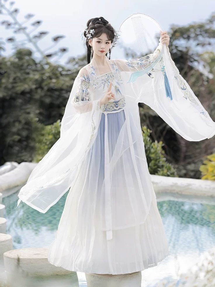 Summer Hanfu Fashion for Middle School Girls:Embracing Traditional Elegance Summer Hanfu Fashion for Middle School Girls:Embracing Traditional Elegance