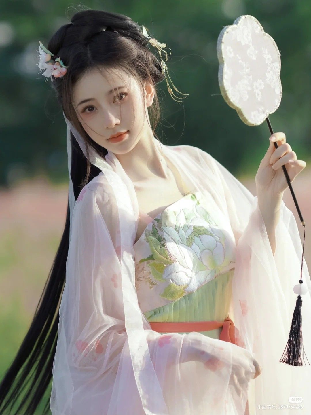 Reimagining the Cheongsam Pants Ensemble:Modern Innovations and Traditional Elegance Reimagining the Cheongsam Pants Ensemble:Modern Innovations and Traditional Elegance