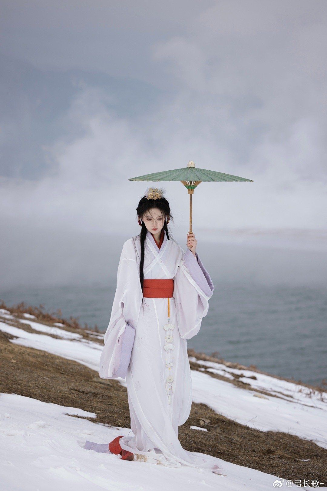 The Necklace of Splendor:Hanfu Decorations and Their Cultural Significance The Necklace of Splendor:Hanfu Decorations and Their Cultural Significance