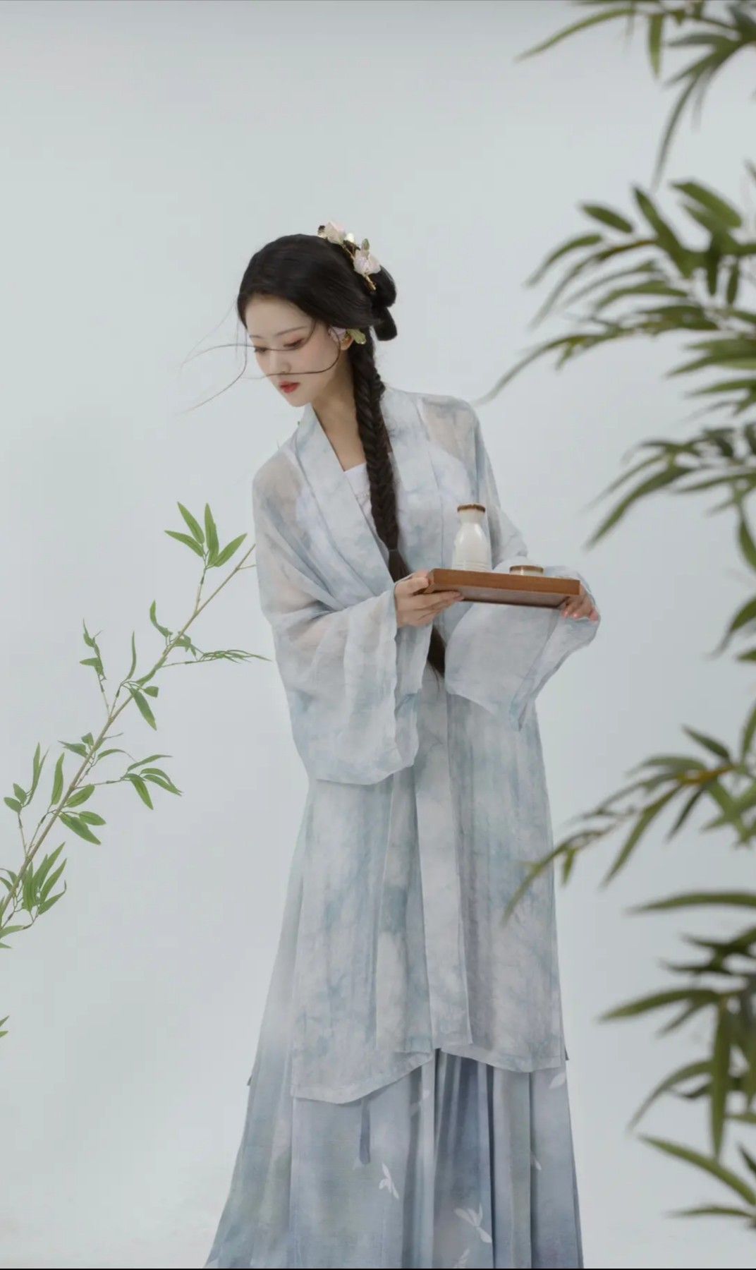 Slimming Trends for 14-Year-Old Junior Students in Hanfu Fashion Slimming Trends for 14-Year-Old Junior Students in Hanfu Fashion