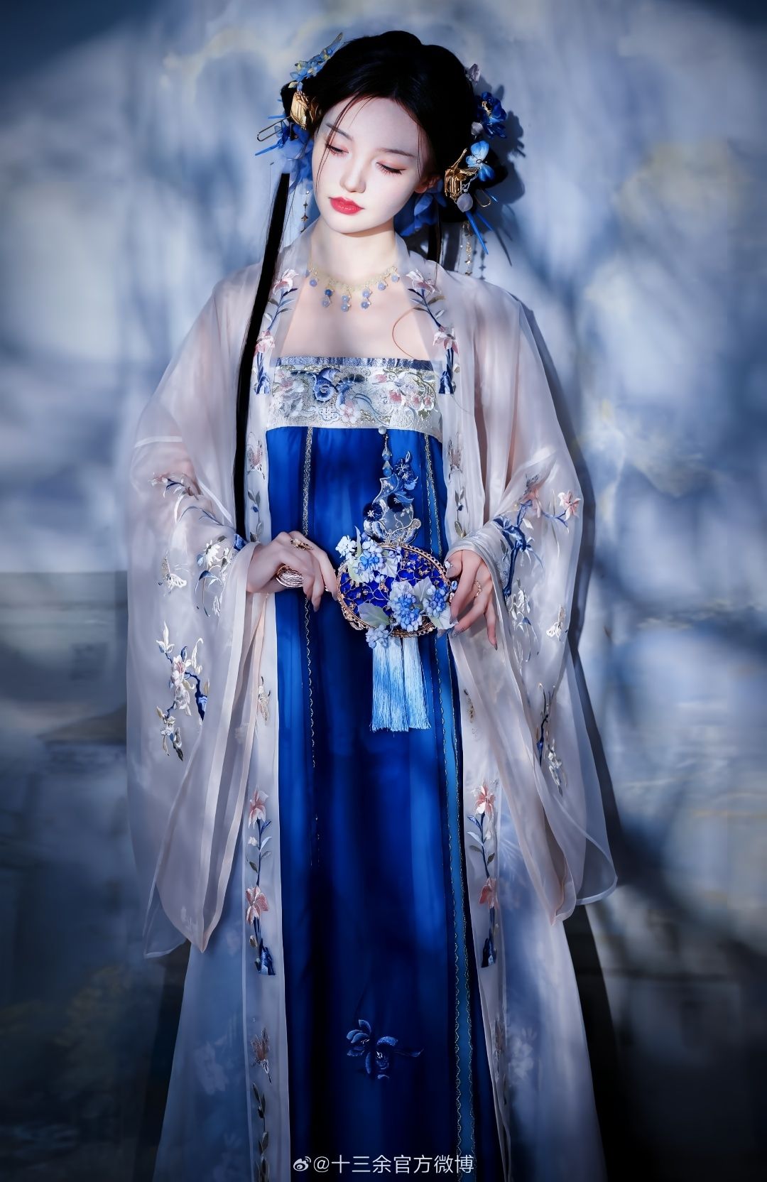 The Revival of Hanfu:The Subtle Charm of Patchwork Complementing Traditional Chinese Clothing The Revival of Hanfu:The Subtle Charm of Patchwork Complementing Traditional Chinese Clothing